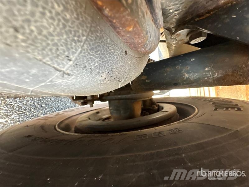 International 4400 شاحنات بدرجة حرارة قابلة للضبط