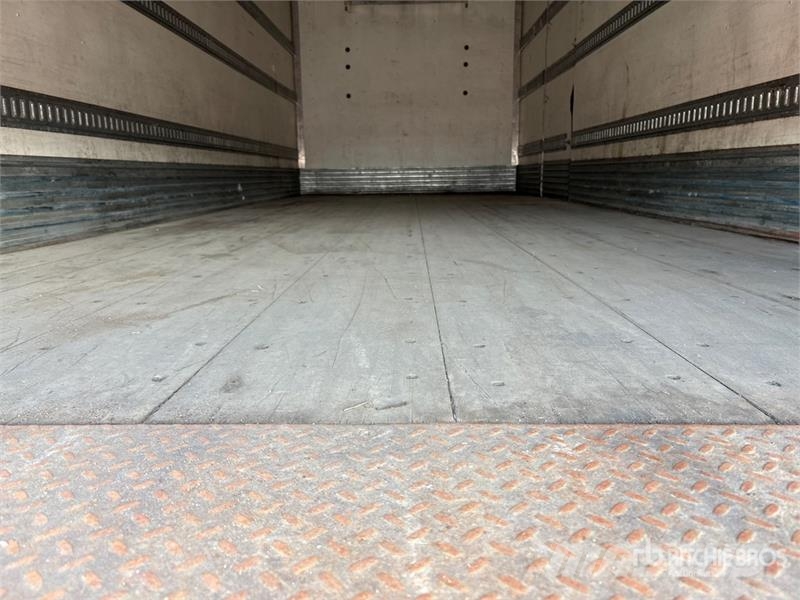 International 4400 شاحنات بدرجة حرارة قابلة للضبط