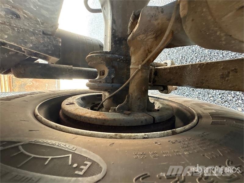 International 4400 شاحنات بدرجة حرارة قابلة للضبط