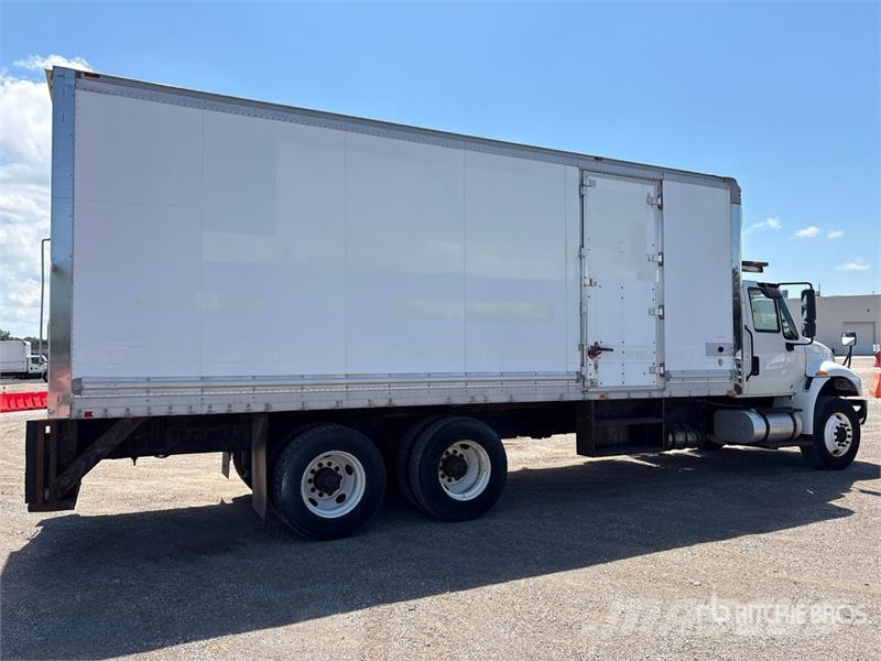 International 4400 شاحنات بدرجة حرارة قابلة للضبط
