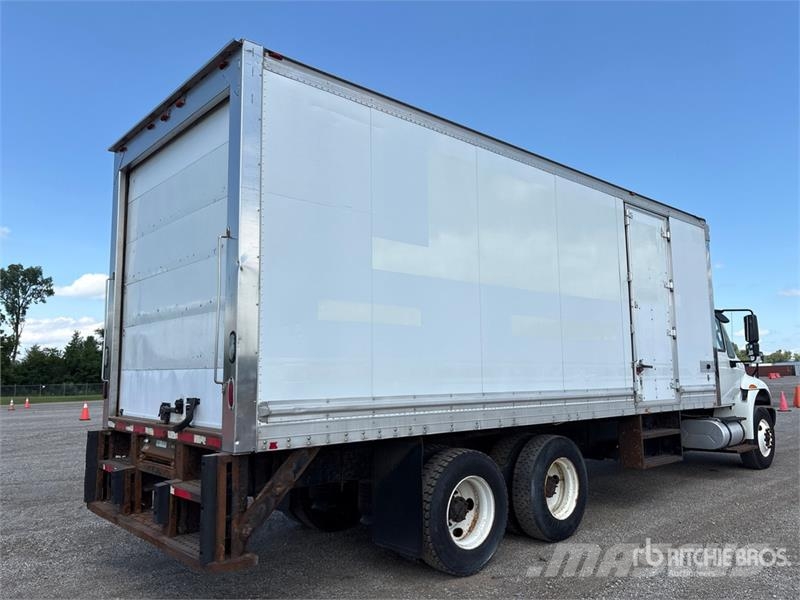 International 4400 شاحنات بدرجة حرارة قابلة للضبط