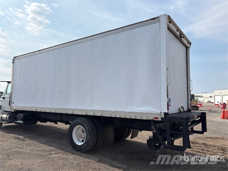 International 4400 Kofferaufbau