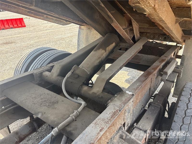International 4700 自卸式货车