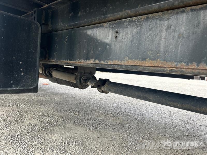 International 4700 Kranbilar