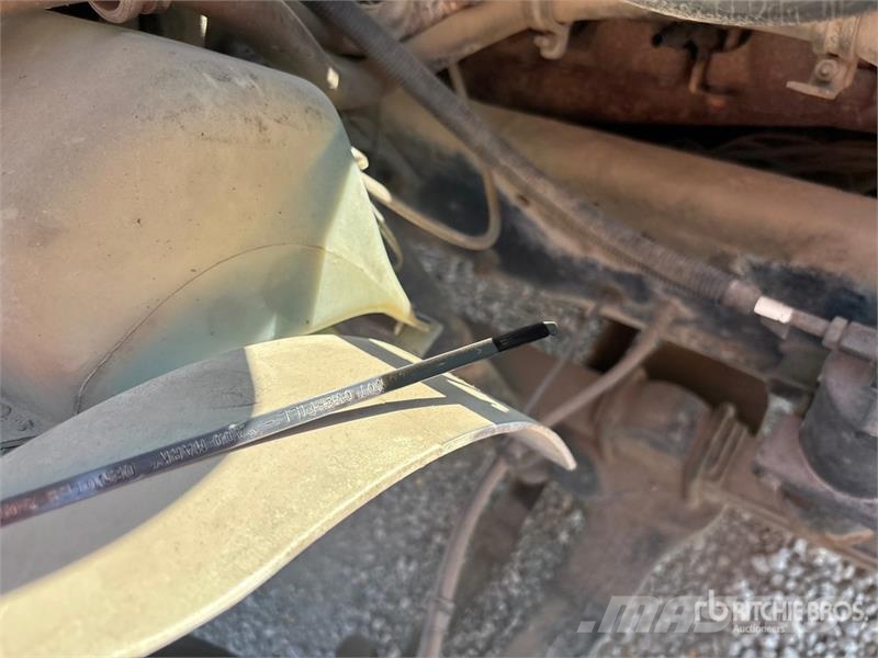 International 4700 LPX Camiones plataforma