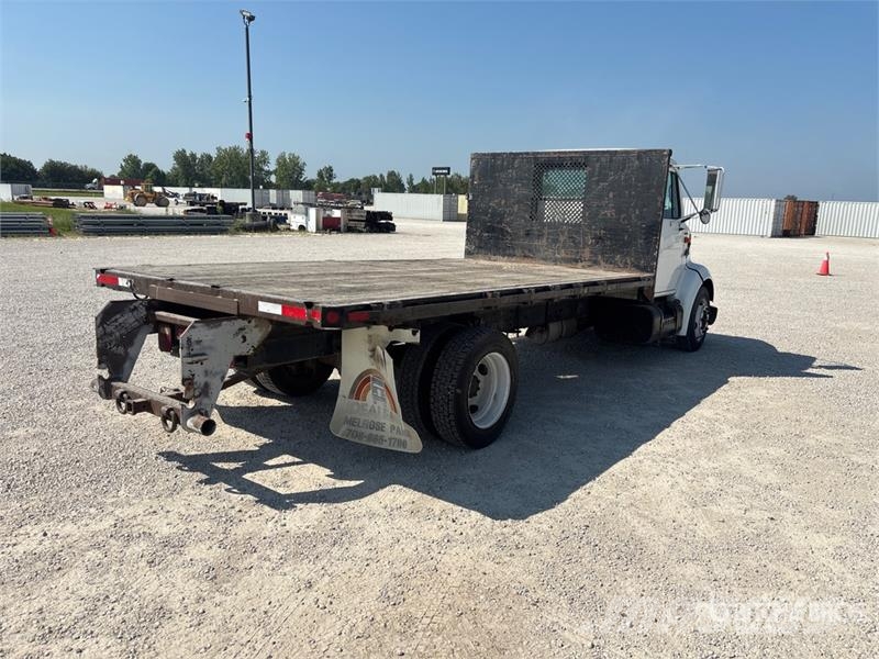 International 4700 LPX Camiones plataforma