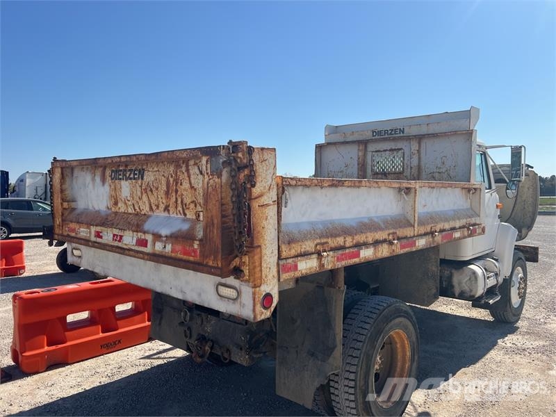 International 4800 4x4 T/A Dump Truck Kiper tovornjaki