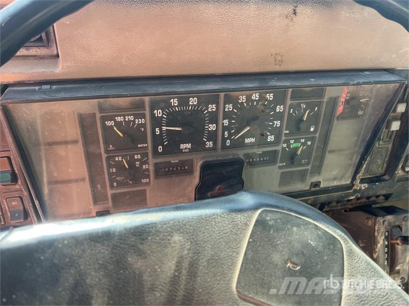 International 4800 4x4 T/A Dump Truck Kiper tovornjaki