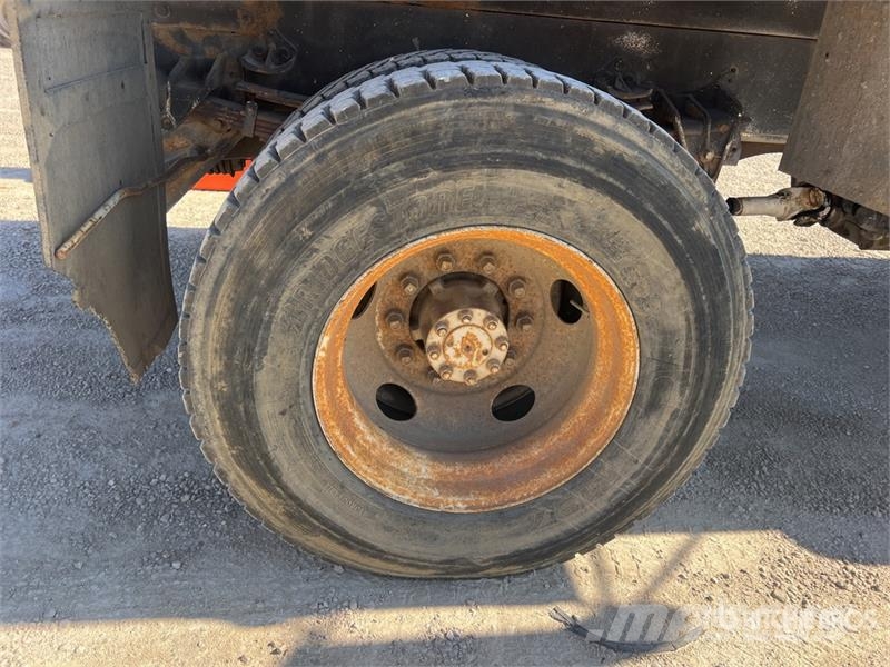International 4800 4x4 T/A Dump Truck Kiper tovornjaki