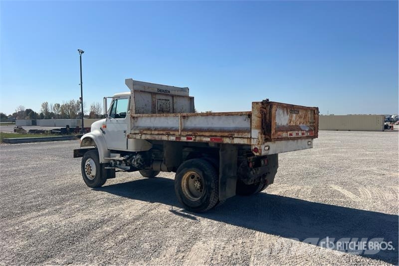 International 4800 4x4 T/A Dump Truck Kiper tovornjaki
