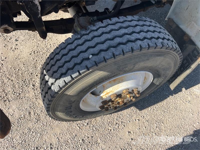 International 4800 4x4 T/A Dump Truck Kiper tovornjaki