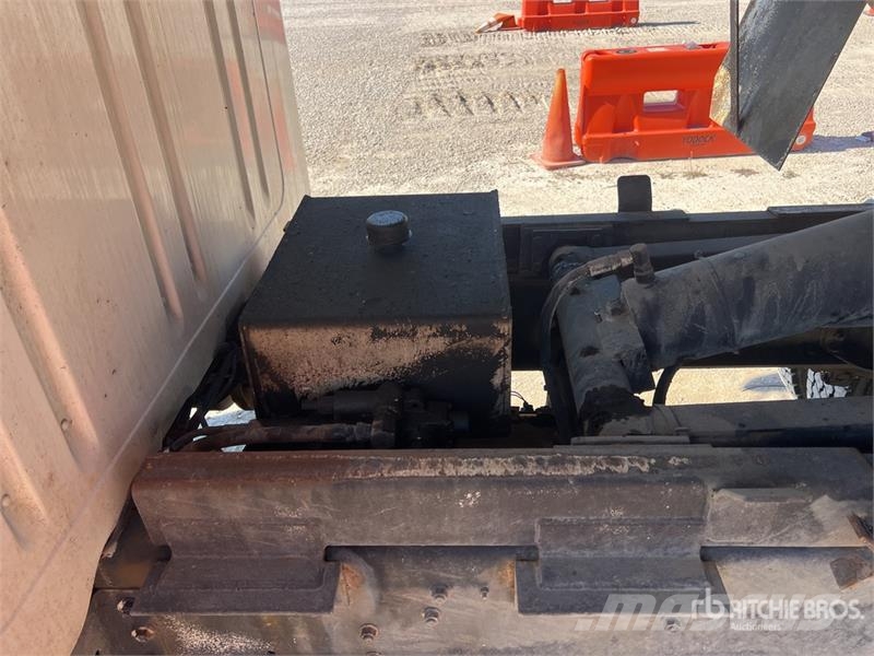International 4800 4x4 T/A Dump Truck Kiper tovornjaki