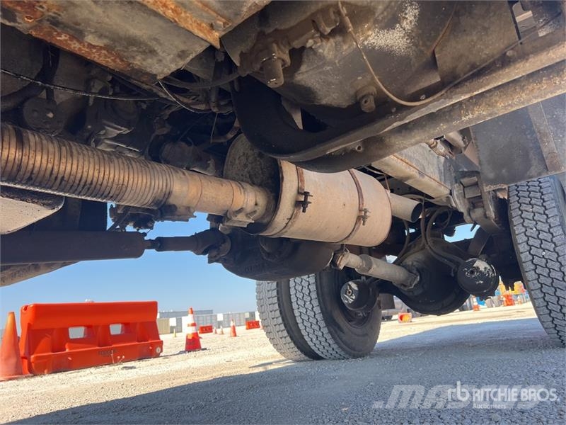 International 4800 4x4 T/A Dump Truck Kiper tovornjaki