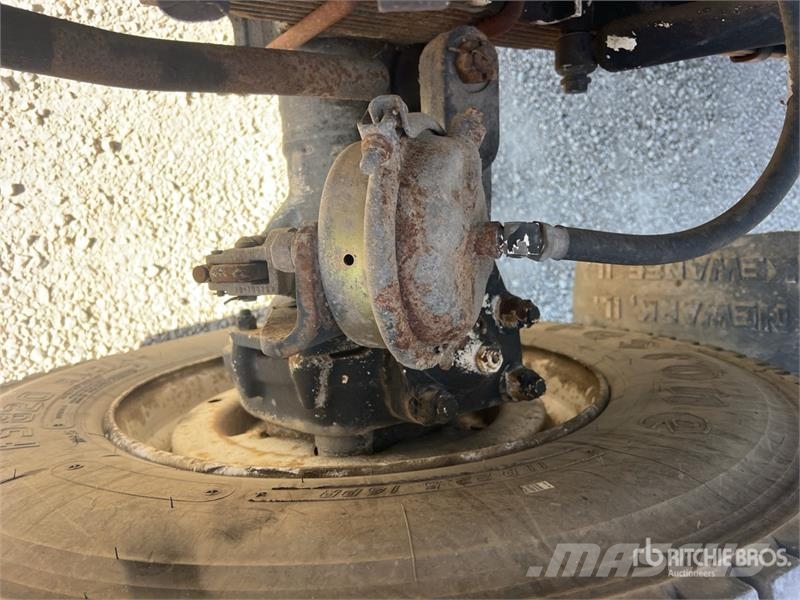 International 4800 4x4 T/A Dump Truck Kiper tovornjaki