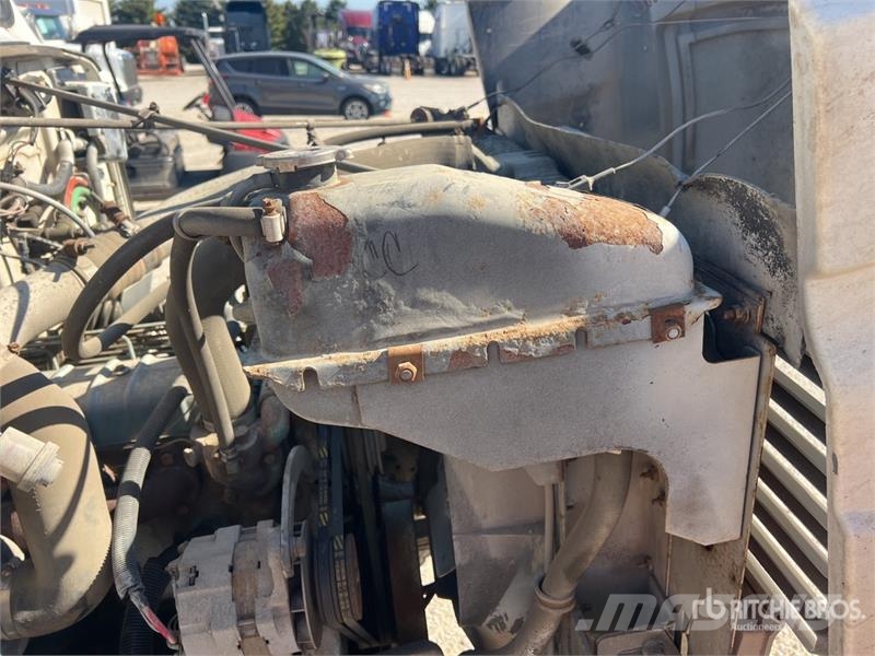 International 4800 4x4 T/A Dump Truck Kiper tovornjaki