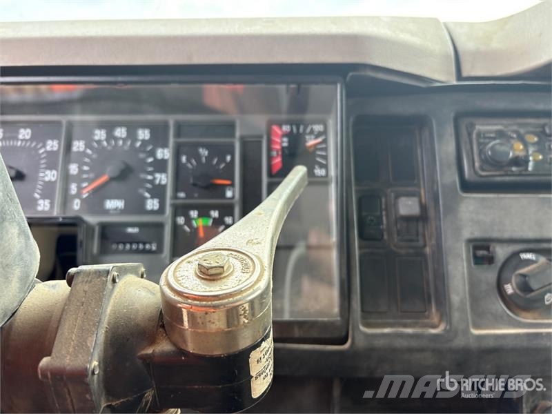 International 4900 Kiper tovornjaki