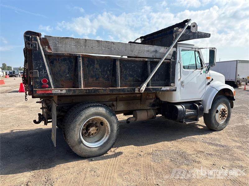International 4900 自卸式货车