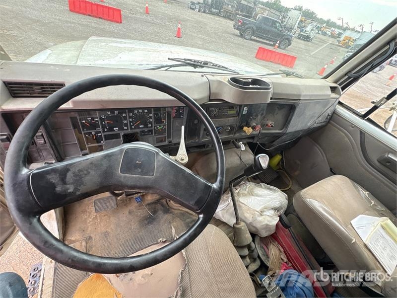 International 4900 Kiper tovornjaki
