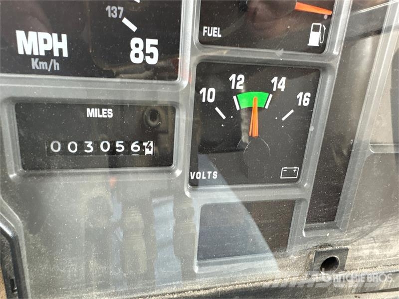 International 4900 Kiper tovornjaki