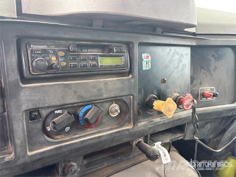 International 4900 Kiper tovornjaki