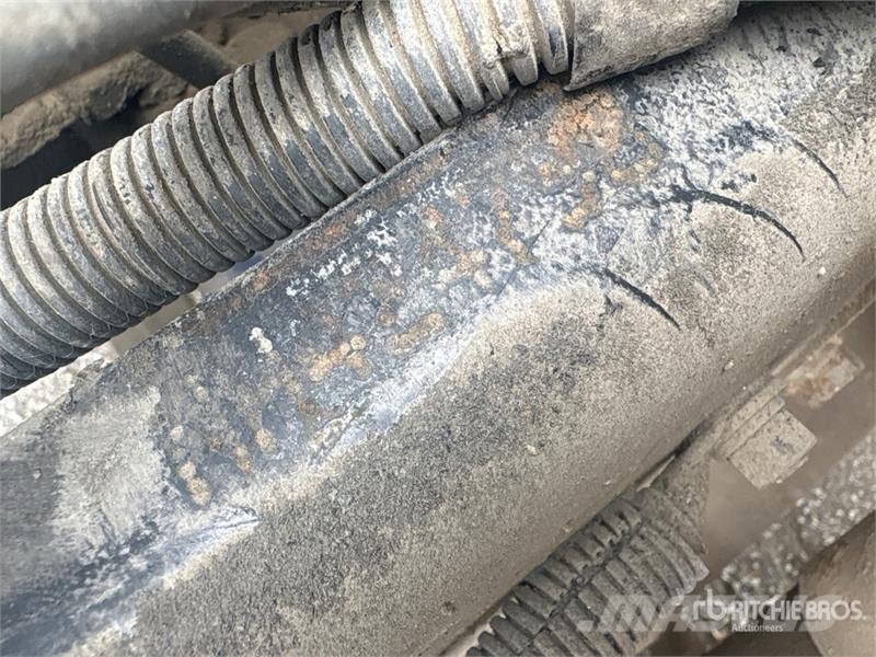 International 4900 Грузовики-Самосвалы