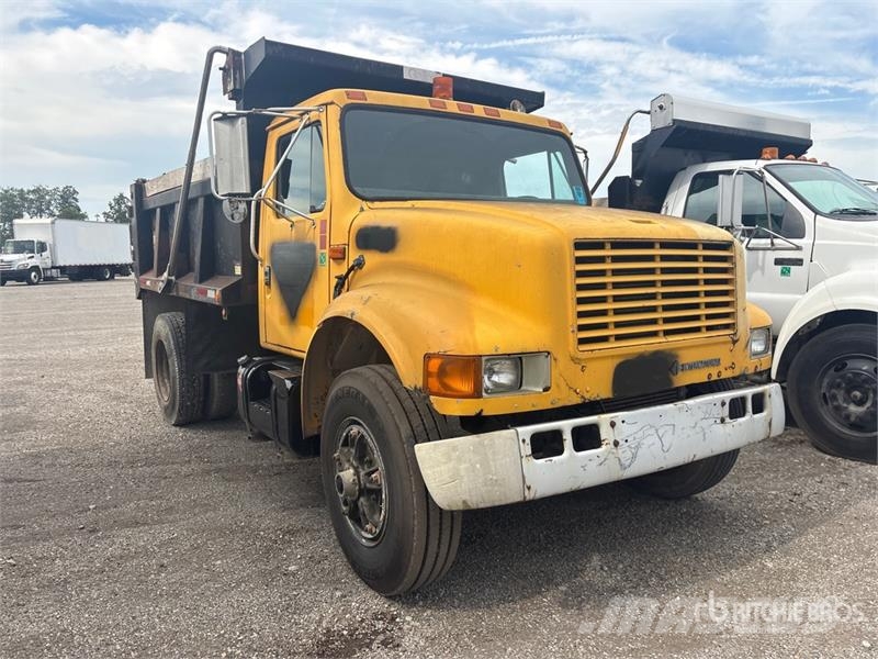 International 4900 Грузовики-Самосвалы
