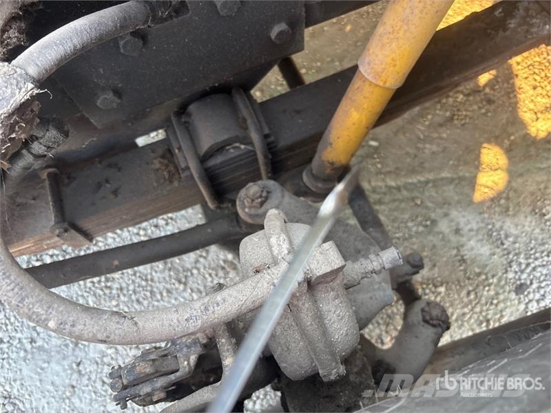 International 4900 شاحنات قلابة