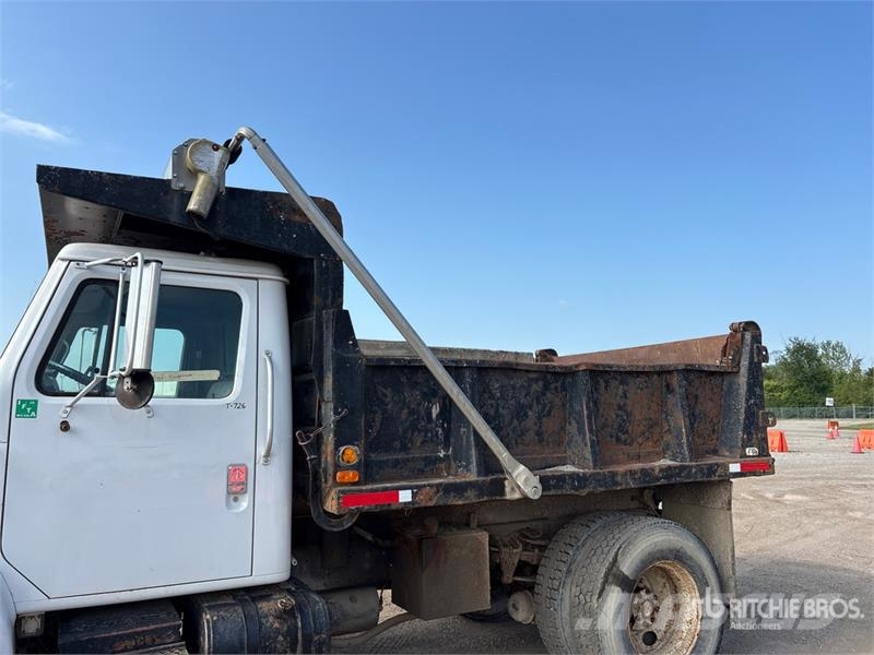 International 4900 自卸式货车