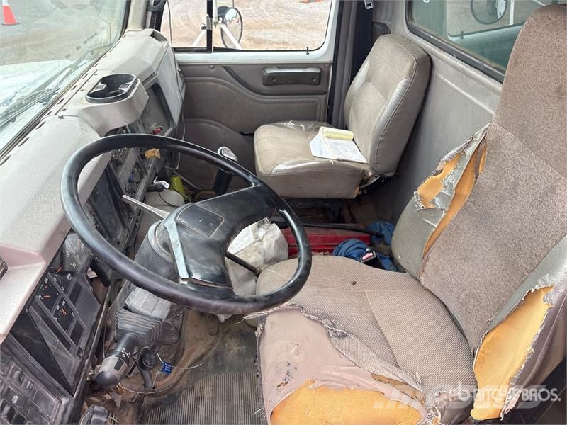 International 4900 Kiper tovornjaki