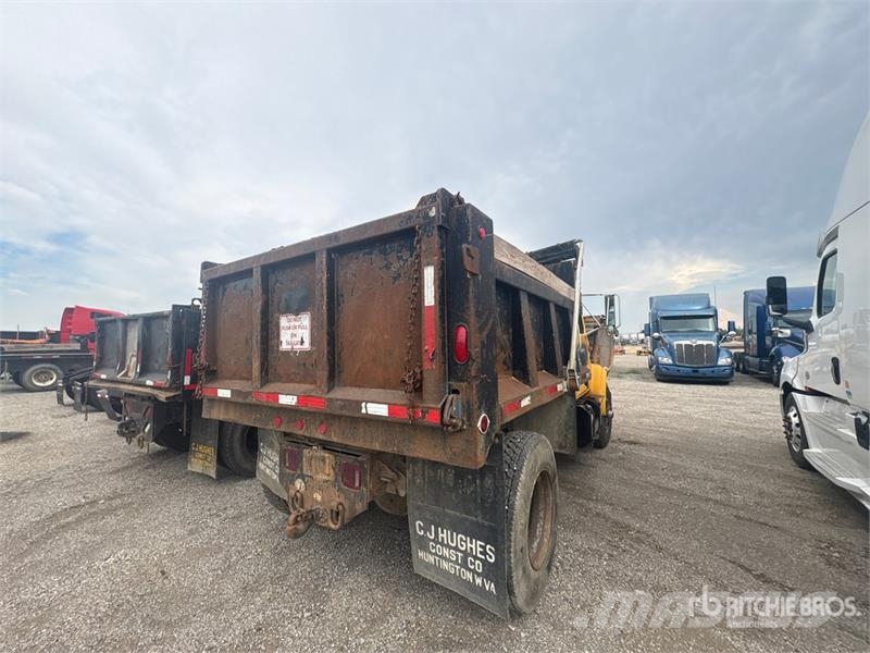International 4900 Грузовики-Самосвалы