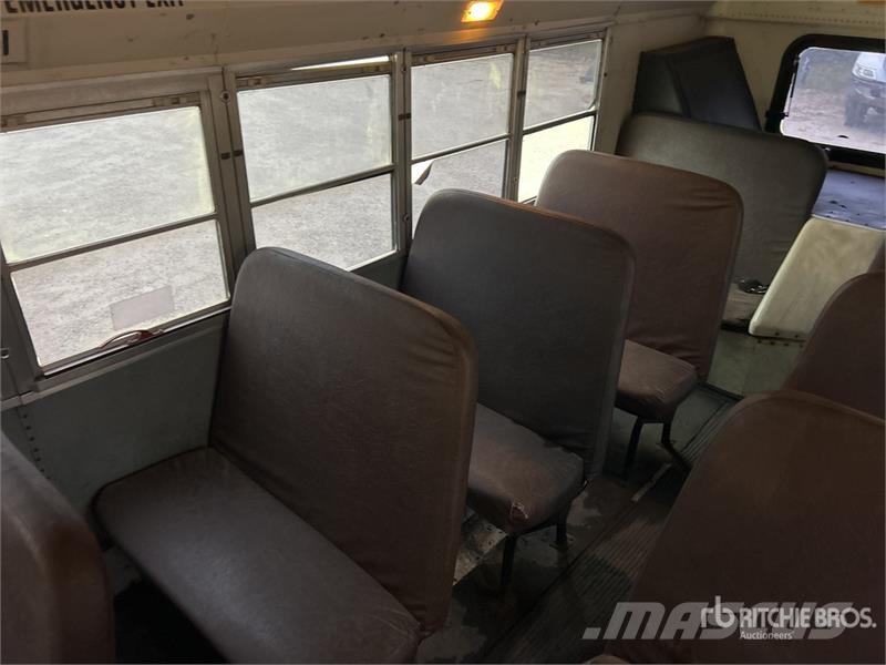International 4x2 40-Seat School Bus Mini-bus