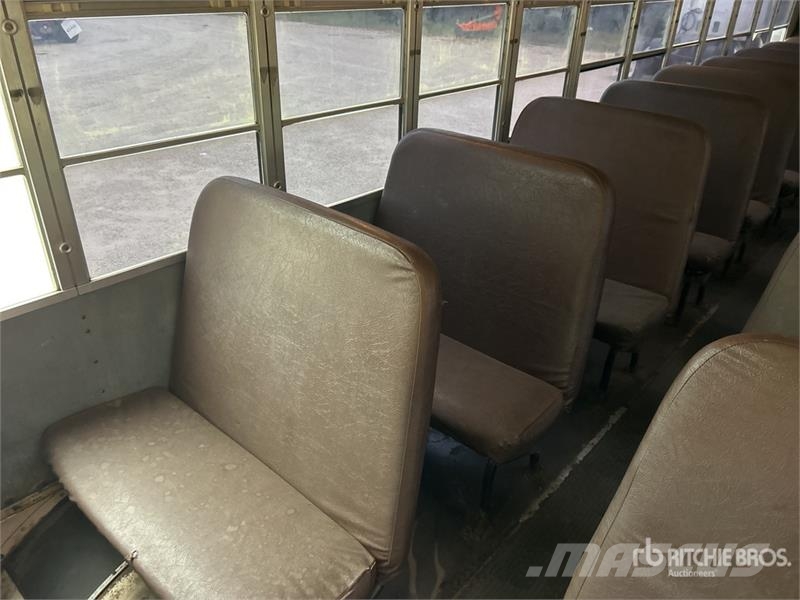 International 4x2 40-Seat School Bus Mini-bus