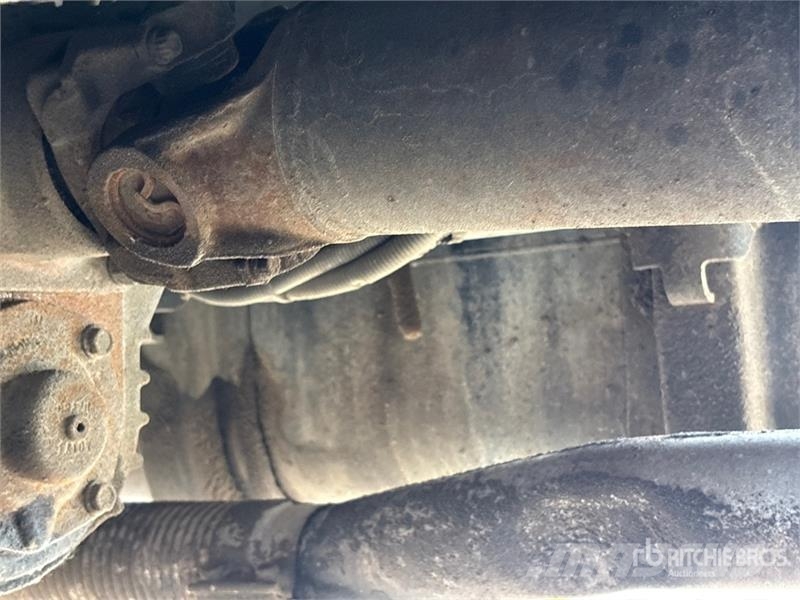 International 7300 Camiones cisterna