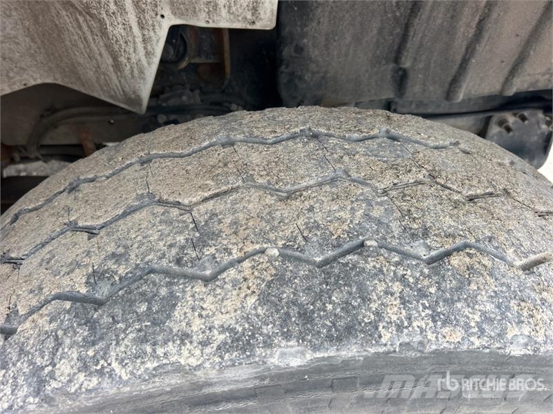 International 7400 Tippbilar