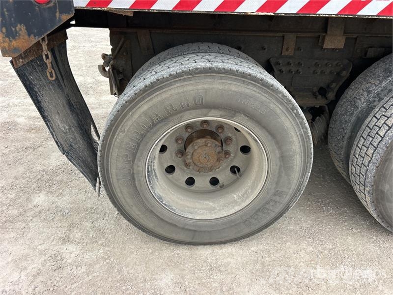 International 7400 Tippbilar
