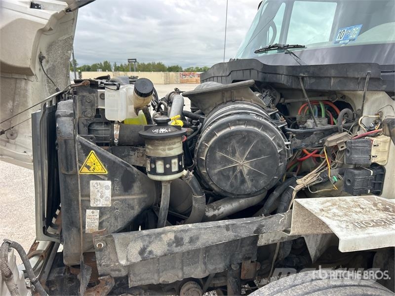 International 7400 Tippbilar