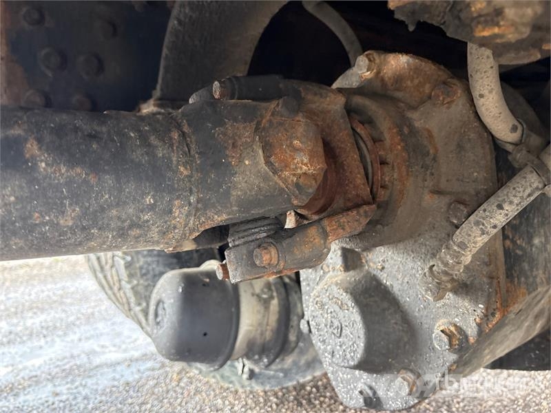 International 7500 Plošinové nákladné automobily/nákladné automobily so sklápacími bočnicami