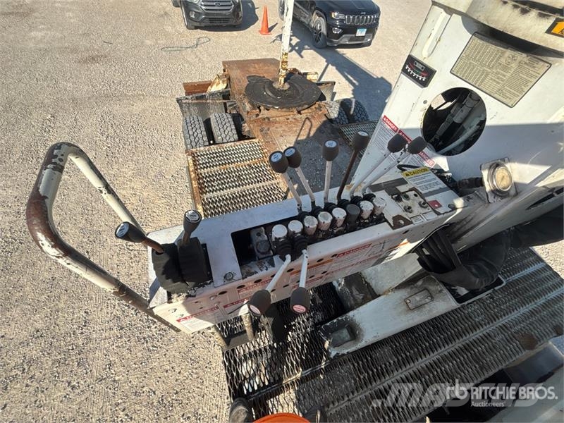 International 7500 Mobiele Boorinstallatie