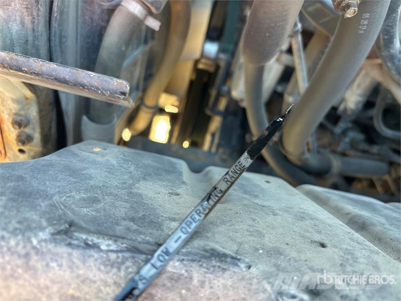 International 7500 Mobiele Boorinstallatie