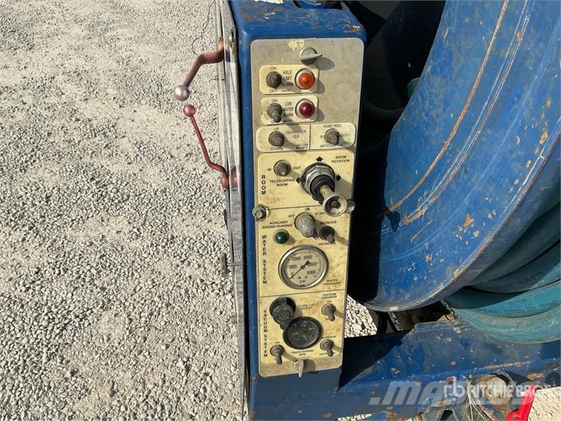 International 7500 Αποφρακτικά οχήματα