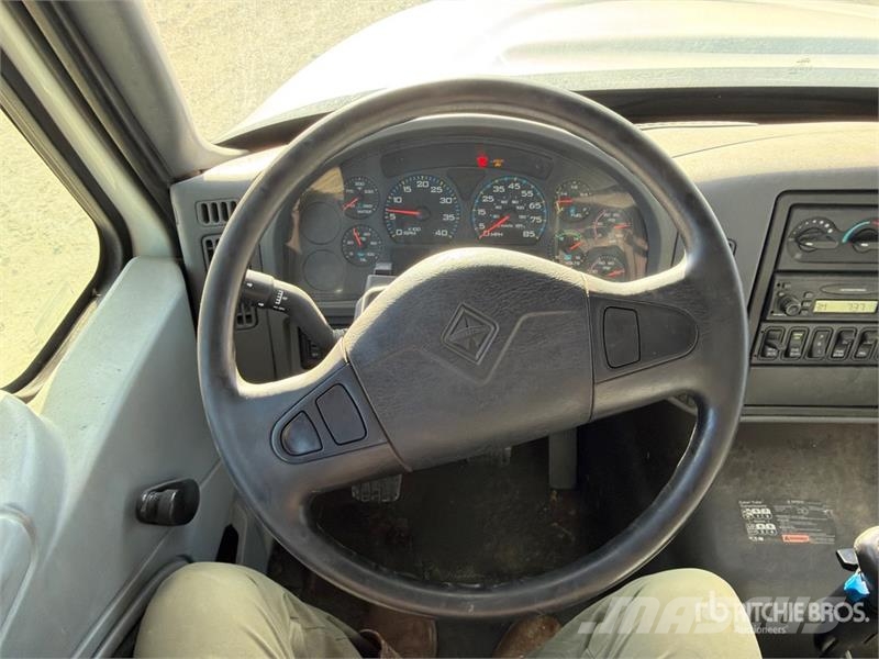 International 7600 Autotractoare