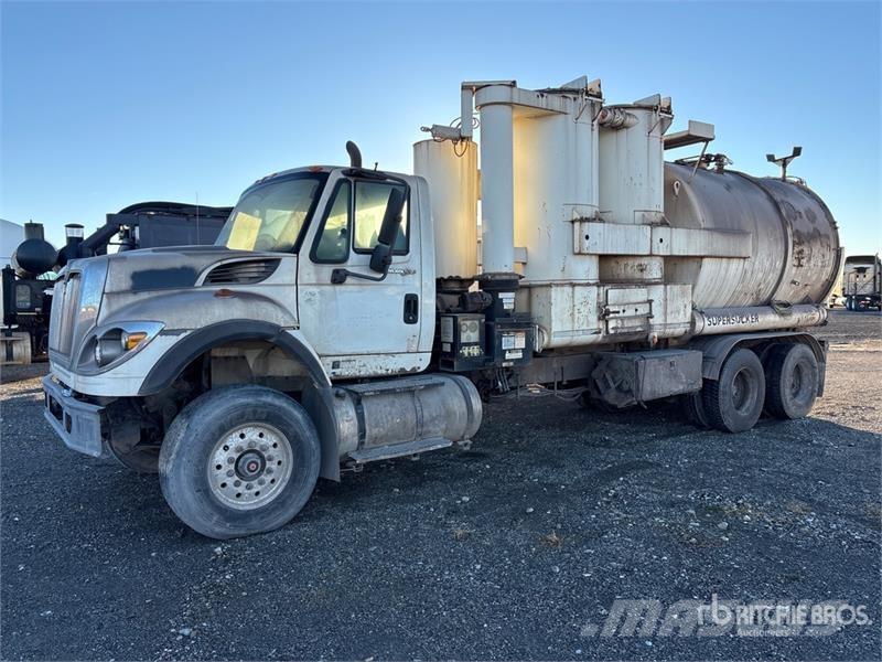 International 7600 Camion aspirateur, Hydrocureur