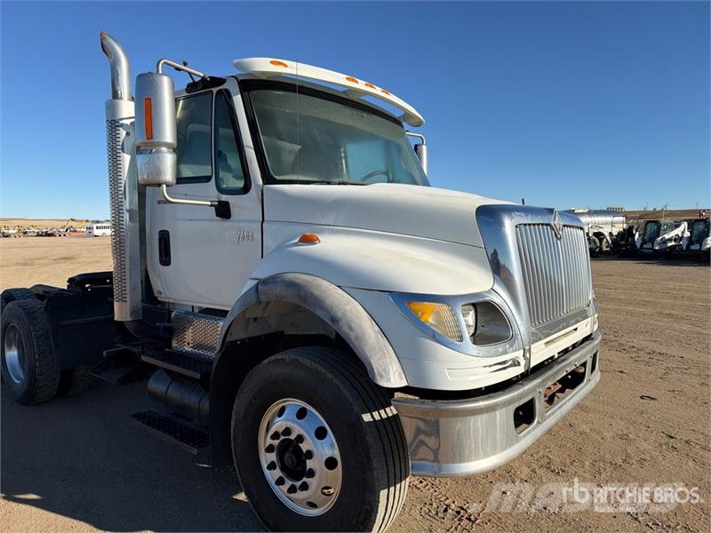 International 7600 Autotractoare
