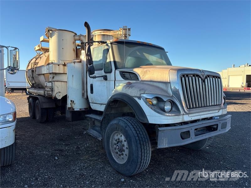 International 7600 Camion aspirateur, Hydrocureur