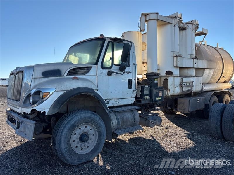 International 7600 Camion aspirateur, Hydrocureur