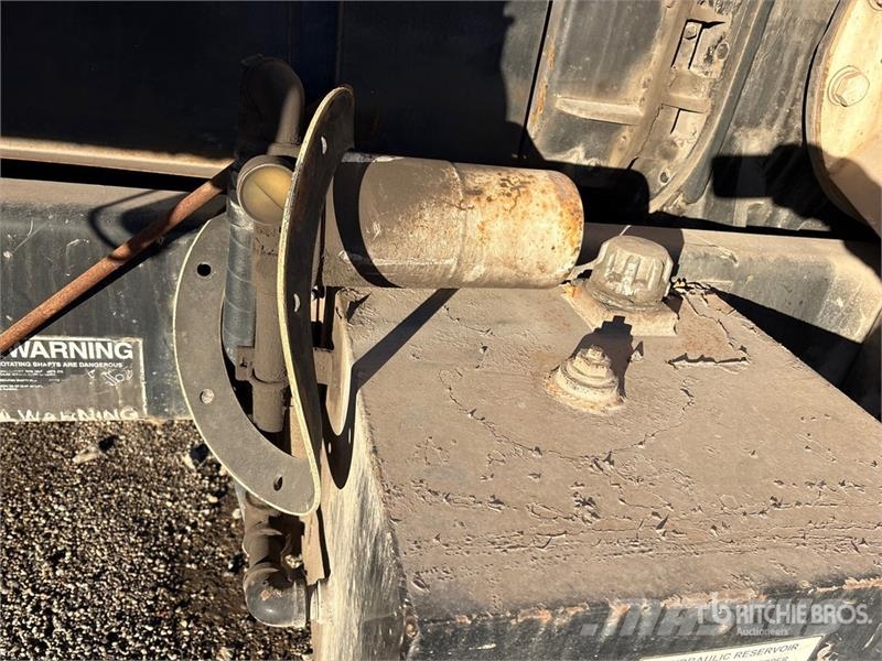 International 7600 Camion aspirateur, Hydrocureur