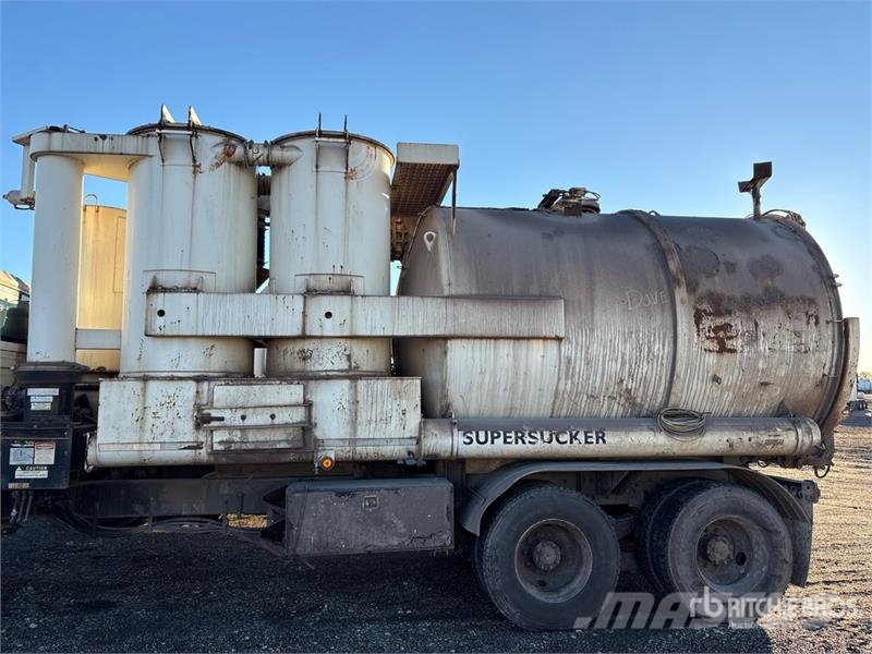 International 7600 Camion aspirateur, Hydrocureur