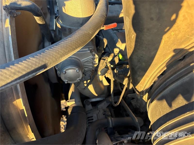 International 7600 شاحنات ذات صهاريج