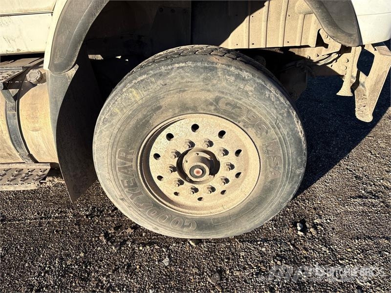 International 7600 Camion aspirateur, Hydrocureur