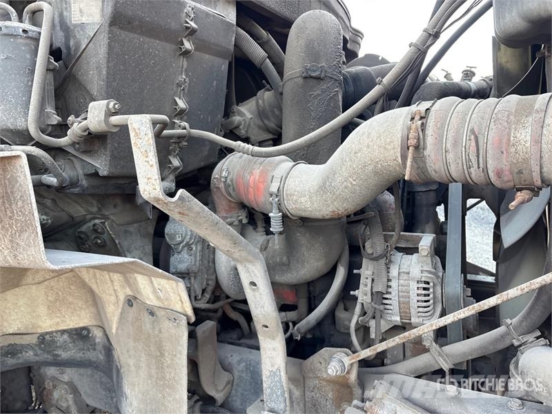 International 7600 Camion aspirateur, Hydrocureur
